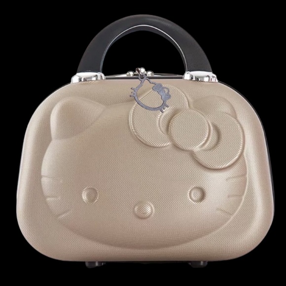 3D Hello kitty cosmetic travel makeup case with hello Kitty charm 12.2”X9.44” - Picture 2 of 3